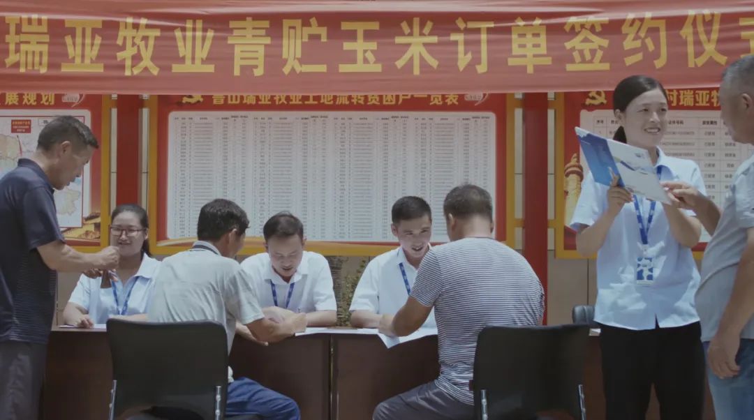 喜報(bào) | 花花牛乳業(yè)集團(tuán)榮獲“2022年度河南省食品行業(yè)履行社會(huì)責(zé)任優(yōu)秀企業(yè)”榮譽(yù)稱(chēng)號(hào)