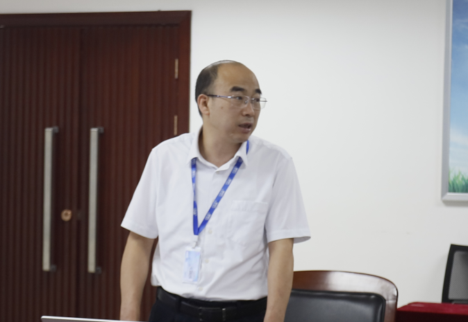 繼往開來 · 再創(chuàng)輝煌 | 花花牛乳業(yè)集團(tuán)召開9月營銷、養(yǎng)殖及飼料月度經(jīng)營工作會(huì)議