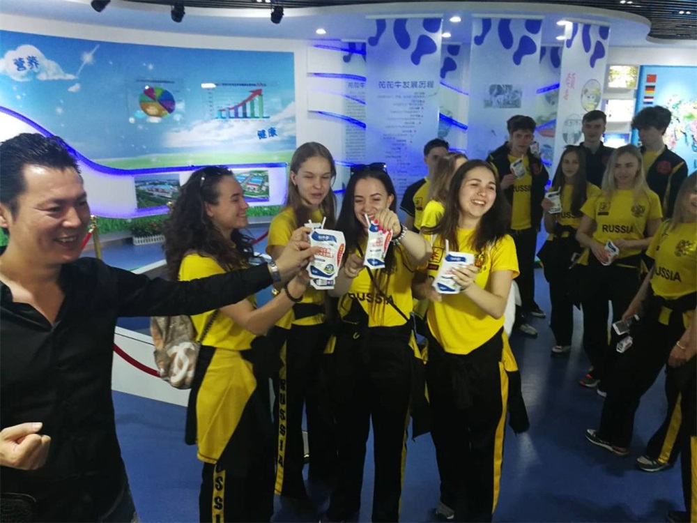 YDC河南中心全國(guó)第二屆“藍(lán)月獎(jiǎng)”暨“花花牛杯” 第七屆中俄舞蹈對(duì)抗賽五一勞動(dòng)節(jié)開(kāi)賽