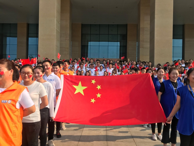 花花牛 唱紅歌 祝福我的國(guó)?。。? />
			</div>
		<div   id=